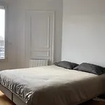 Guestready -- Serene Parisian Apt In The 10Th Across Gare Du Nord